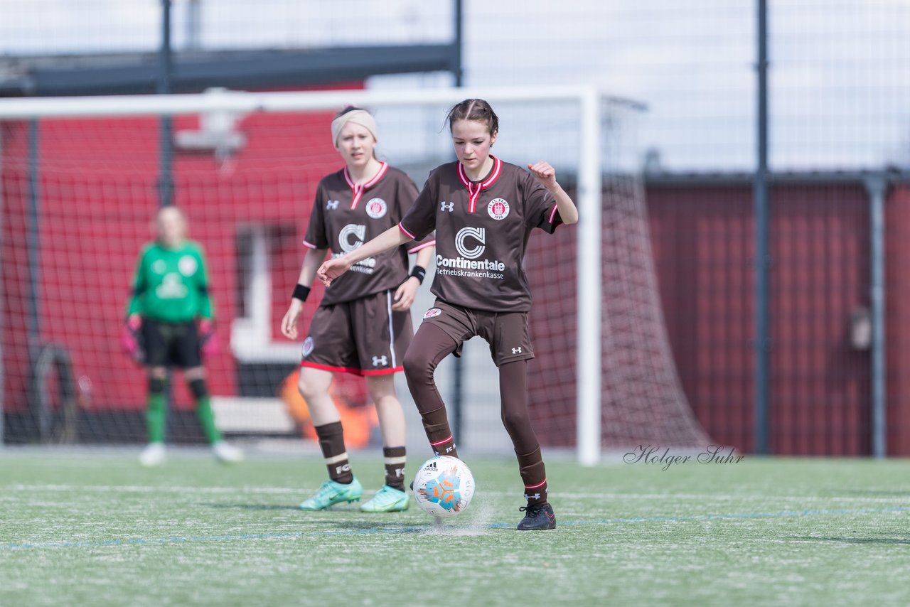 Bild 288 - wBJ St. Pauli - Walddoerfer : Ergebnis: 1:11